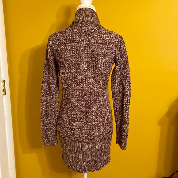 Sweater - Picture 2 of 4